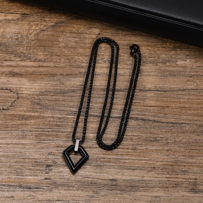 Picture of High Quality New Black Color Chain Locket for Men  