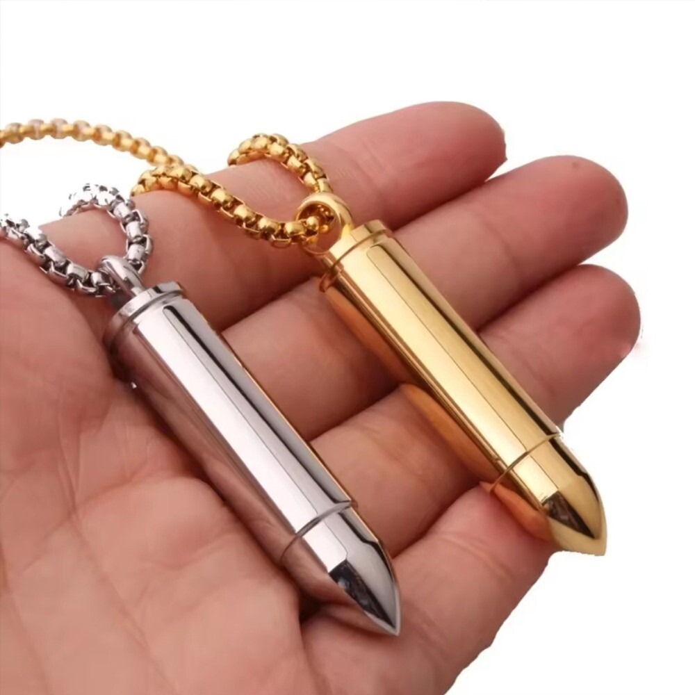 Picture of High Quality New Black Color Chain Locket for Men  