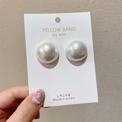 Picture of Korean Fashion Simple Big Pearl Stud Earrings White Adjustable