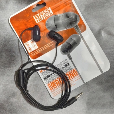 Picture of Universal Earphone - Headphone For Smart Phones with MIC Model M520 - Multicolor