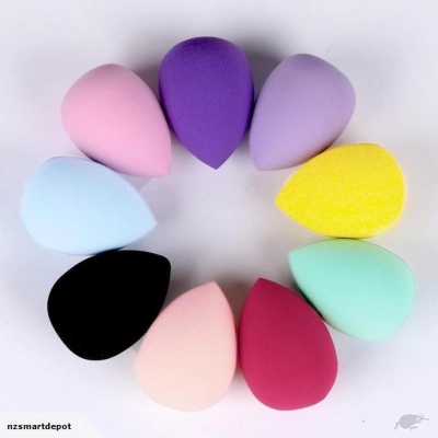 Picture of Beauty Blender Powder Puff Oval