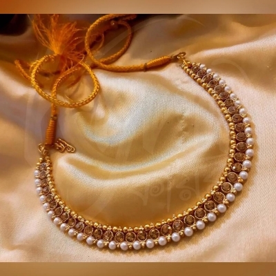 Picture of Fashionable Necklace For Women - Gold