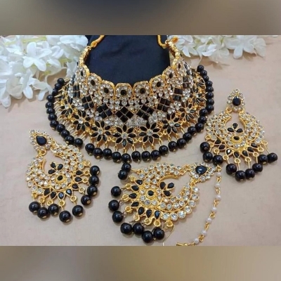 Picture of New Necklace for Women - Indian Gold-Plated Thai Stone Jewelry Necklace Set - Traditional Gold-Plated Wedding Choker Necklace Set with Earrings and Tikli