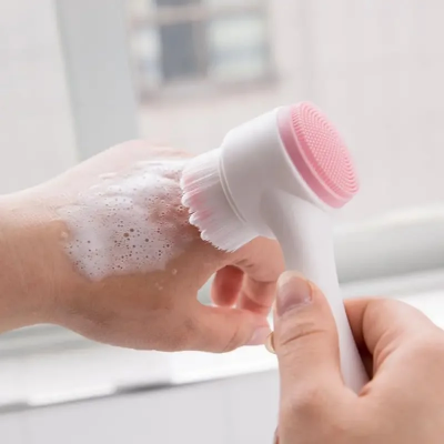 Picture of Double-Sided Facial Cleansing Brush – The Advanced 2-in-1 Skin Detox Tool