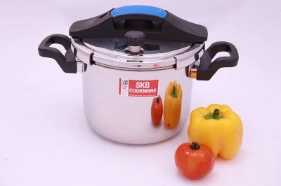 Picture of Stainless Steel Pressure Cooker Whistle System 304 FOOD GRADE (Silver7Ltr)
