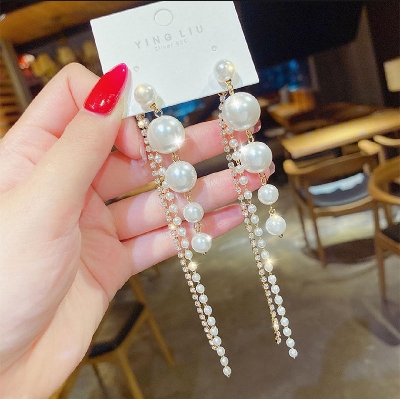 Picture of Popular Long Pearl Claw Chain
Zircon Tennis Earrings - Gold - Adjustable