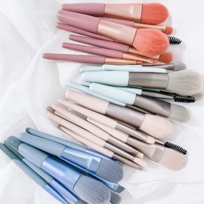 Picture of 8 Pcs Mini Travel Portable Soft Makeup Brushes Set Eye Shadow Foundation Powder Eyelash Lip Concealer Blush Make Up Brush Set - Multicolor