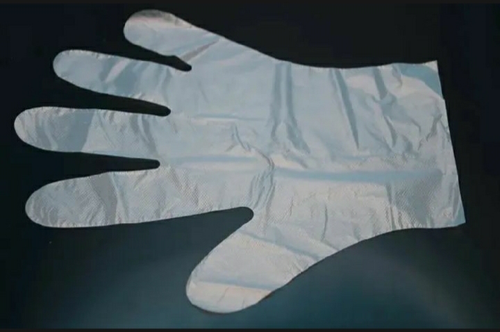 Picture of China Super Household Gloves Hygienic Transparent Gloves 100 pcs packet - White - Int: One size