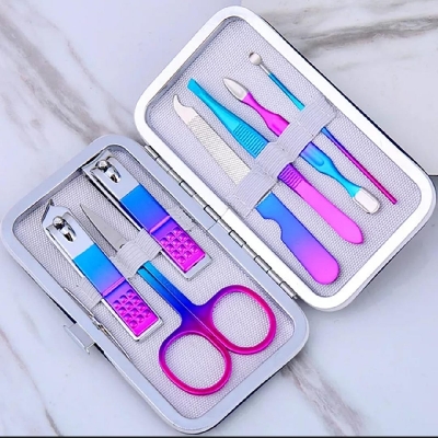 Picture of 7 in 1 luxury manicure set nail cutter kit -Nail Cutter Set