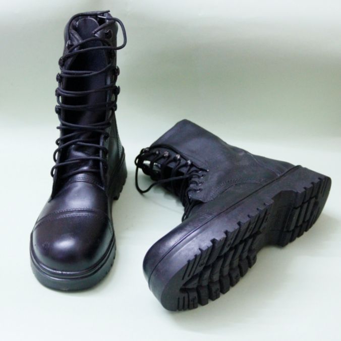 Picture of Boots for men- men new fashion boots +(Free Socks)