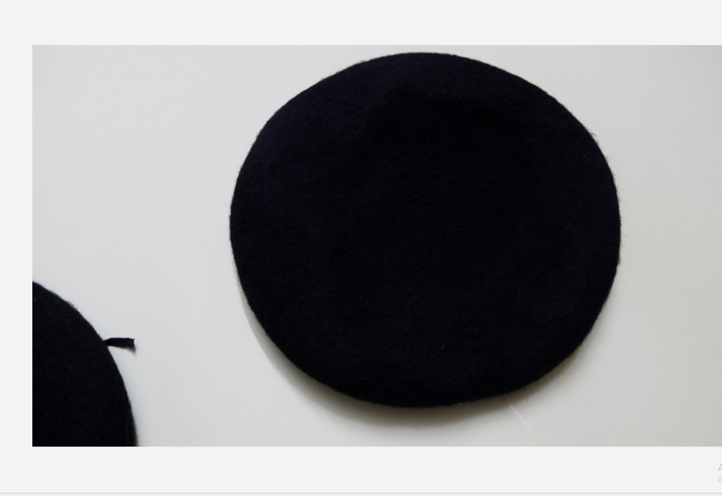 Picture of Fashion Beret Cap for Men- Style Beret Wool Caps + Fee Metal Star