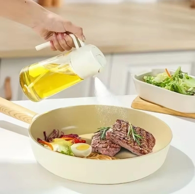 Picture of Oil Sprayer 2 in 1 for Cooking, 16oz/500ml Glass Oil Spray Bottle with Pourer, Food-grade Oil Dispenser White 