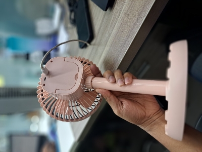 Picture of jy super jy- 2218 professional rechargeable portable mini table fan jy super strong wind left to right oscillating jy 2218- 4000mah battery  