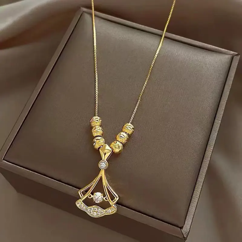 Picture of High Quality Ball & Ginkgo Leaf pendant Shape Comb Necklace for Women and Girls, Gold Plated Titanium Chain (Gold, )